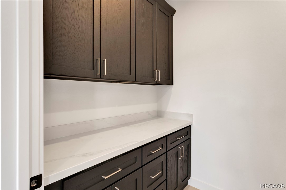 16443 Pine Street Property Photo 27