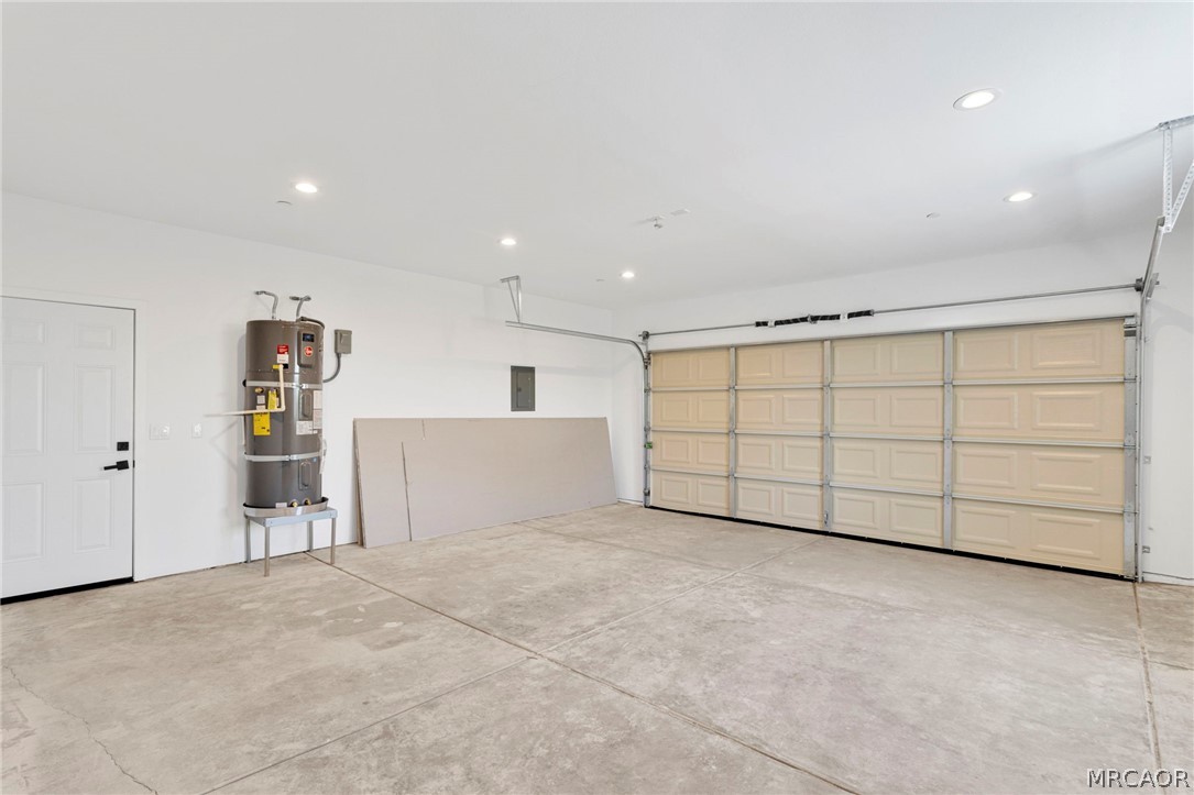 16443 Pine Street Property Photo 38