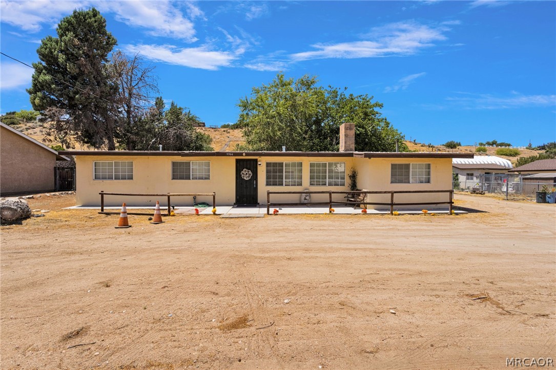 7704 Alston Avenue Property Photo 3