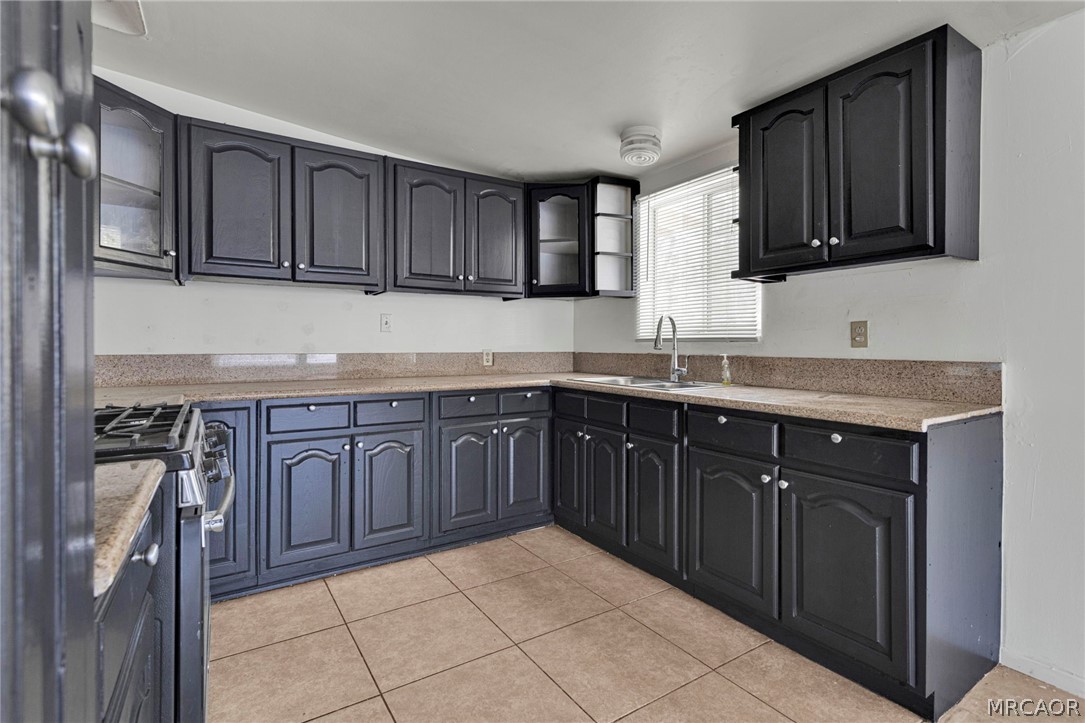 7704 Alston Avenue Property Photo 15