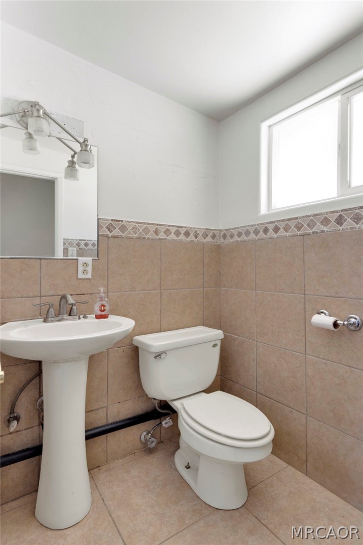 7704 Alston Avenue Property Photo 21
