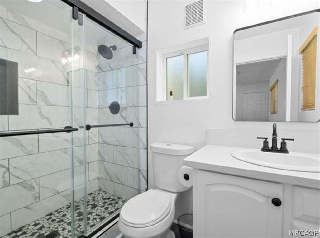 993 Cameron Drive Property Photo 14