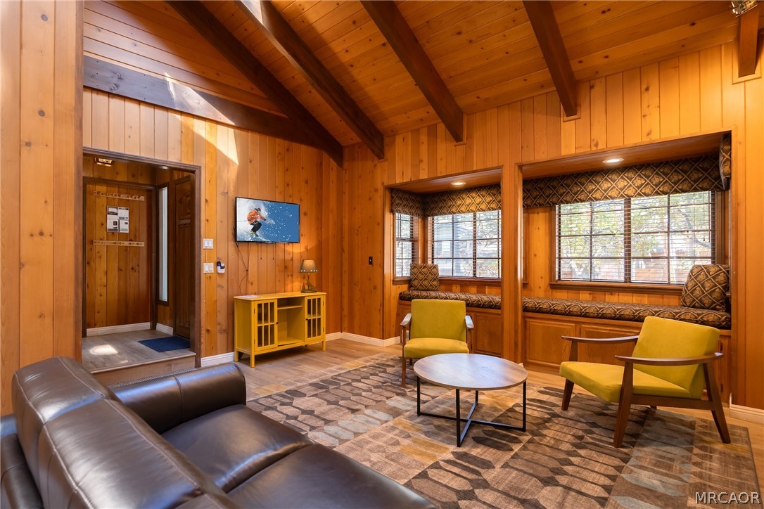 814 Crestwood Drive Property Photo 40