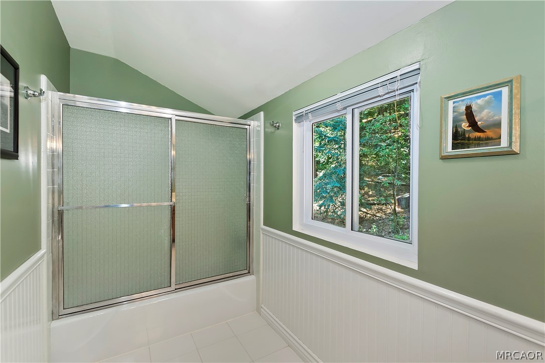 26661 Lake Forest Drive Property Photo 14