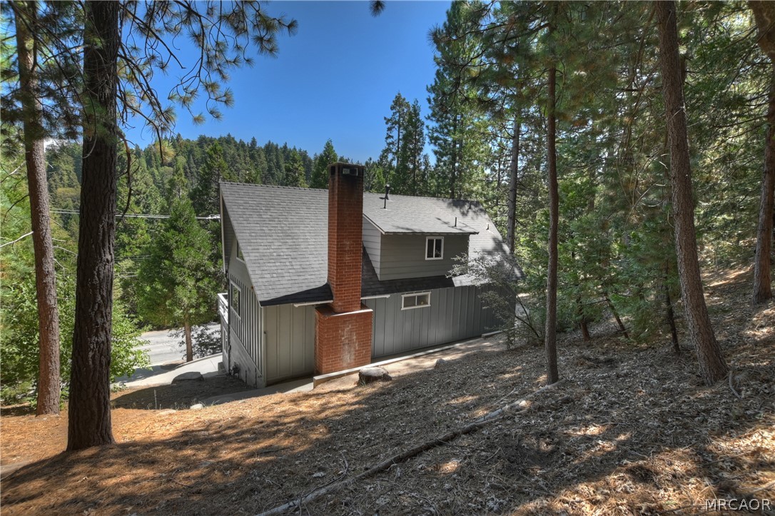 26661 Lake Forest Drive Property Photo 20