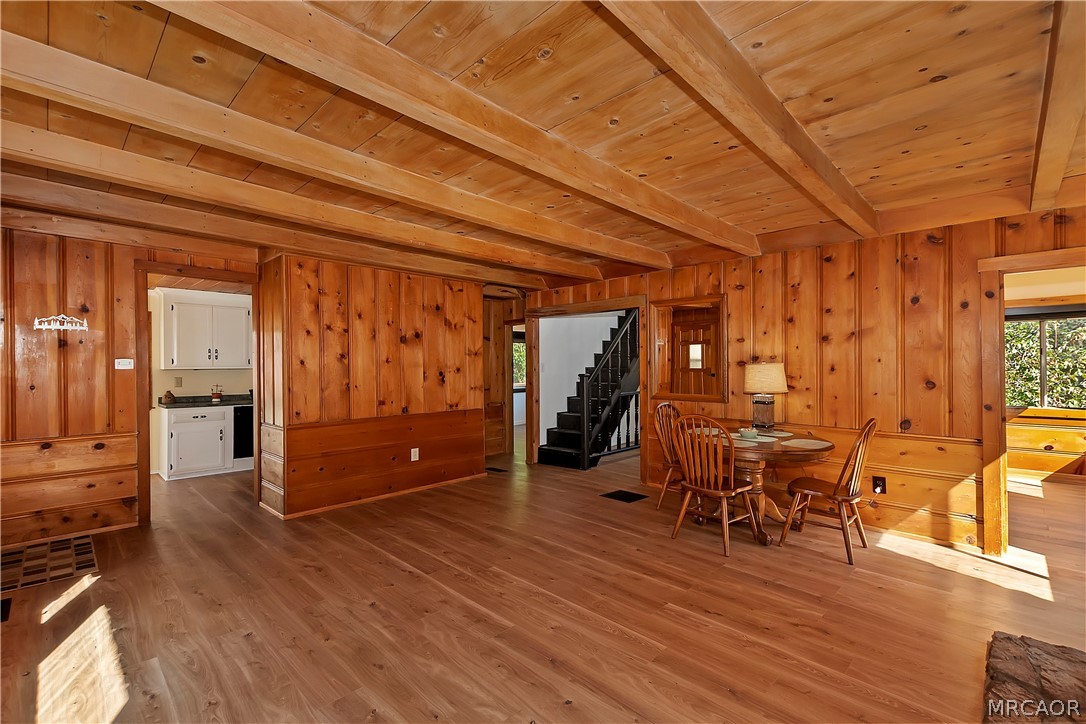 863 Oak Road Property Photo 6