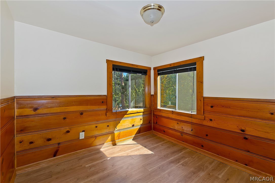 863 Oak Road Property Photo 11