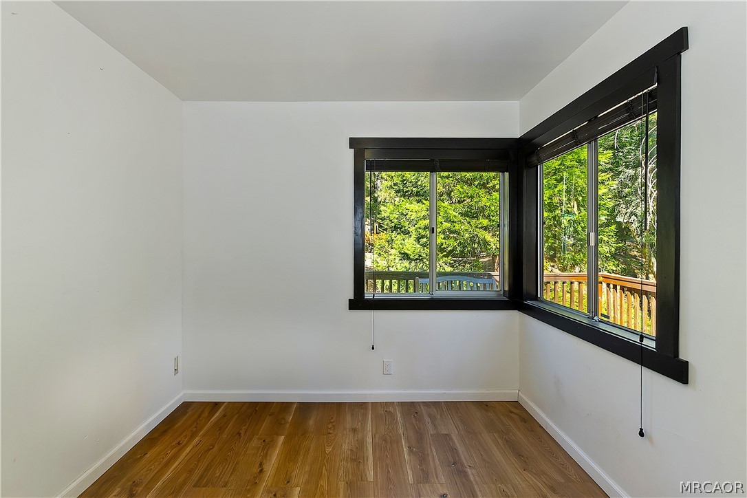 863 Oak Road Property Photo 13