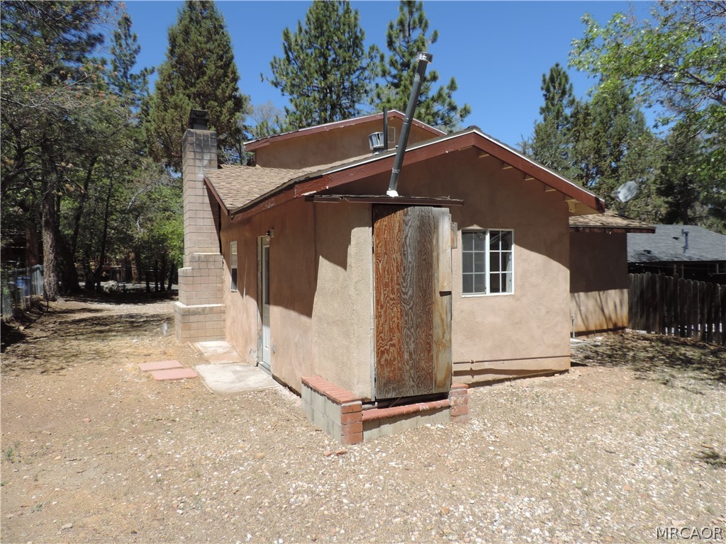 745 Sunset Lane Property Photo 4