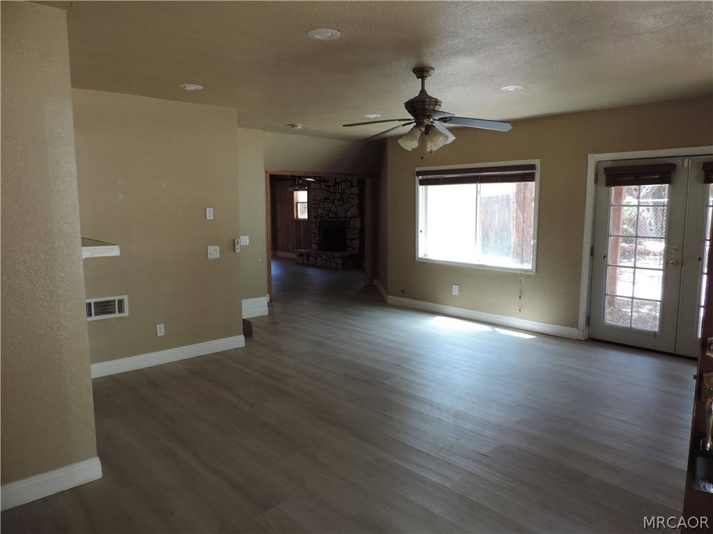 745 Sunset Lane Property Photo 7