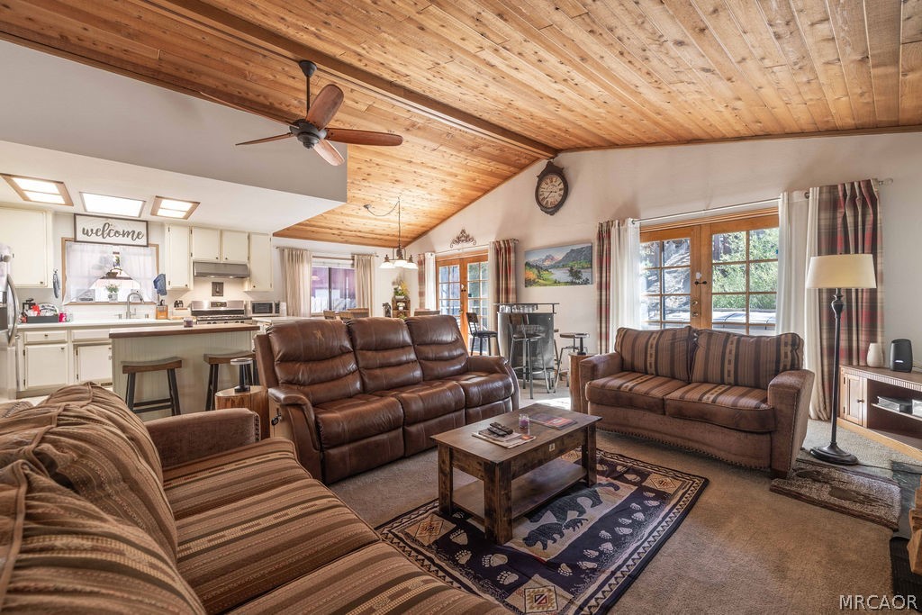 525 Bernhardt Lane Property Photo 4