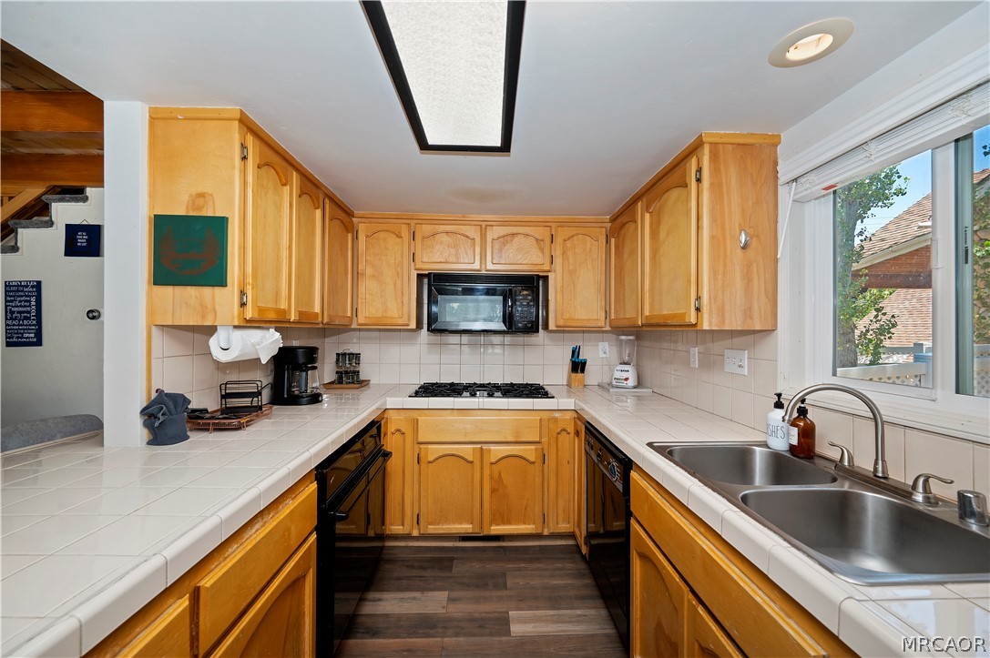 1035 Butte Avenue Property Photo 10