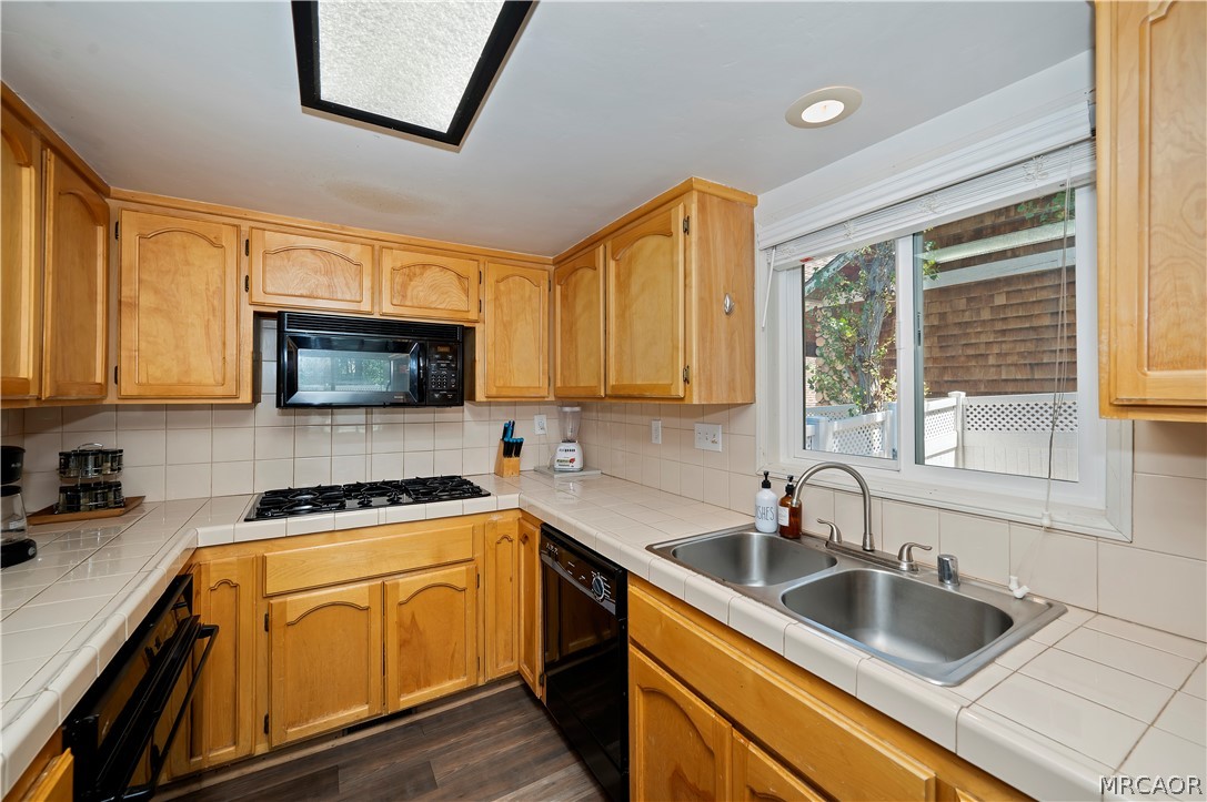 1035 Butte Avenue Property Photo 12