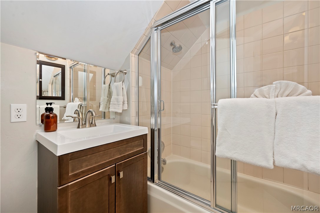 1035 Butte Avenue Property Photo 27