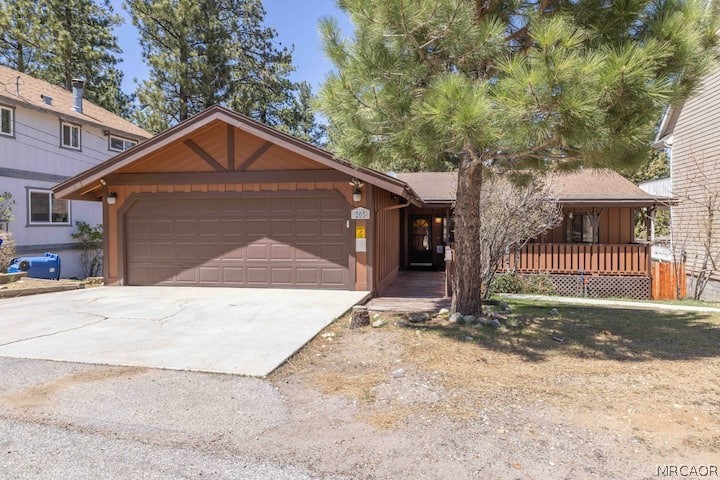 205 Dutch Way Property Photo 2