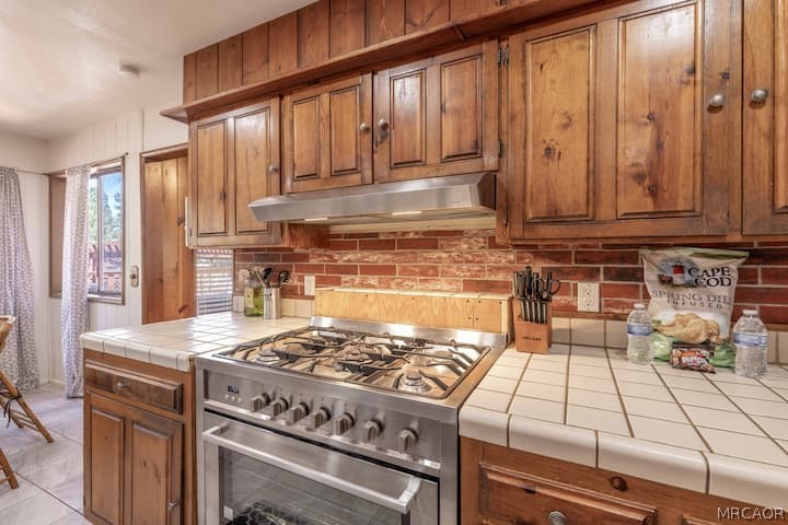 205 Dutch Way Property Photo 6