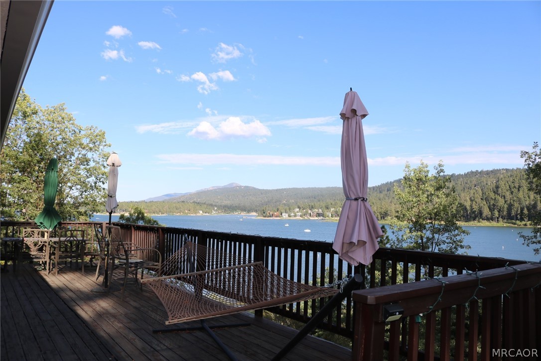 220 North Shore Drive Property Photo 5