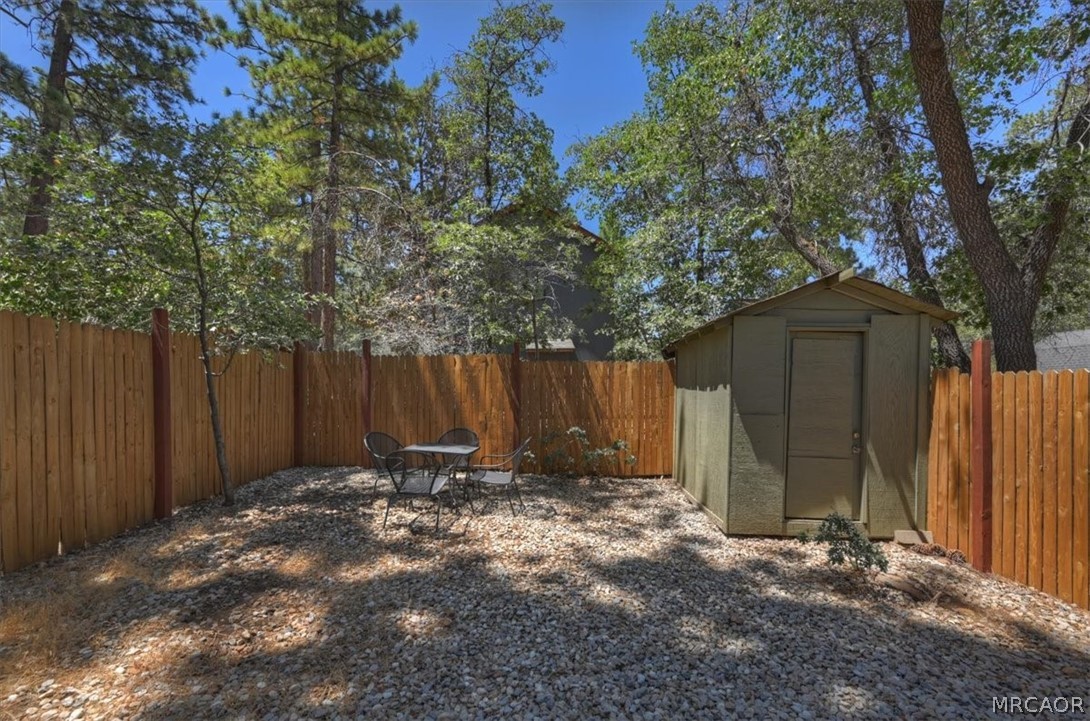 728 Holmes Lane Property Photo 22