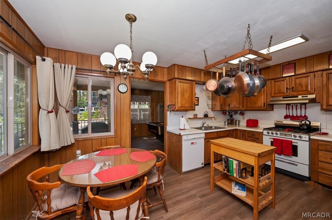 1412 Malabar Way Property Photo 8
