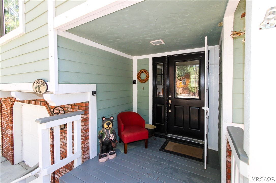42109 Evergreen Drive Property Photo 2