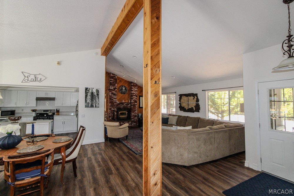 42109 Evergreen Drive Property Photo 4