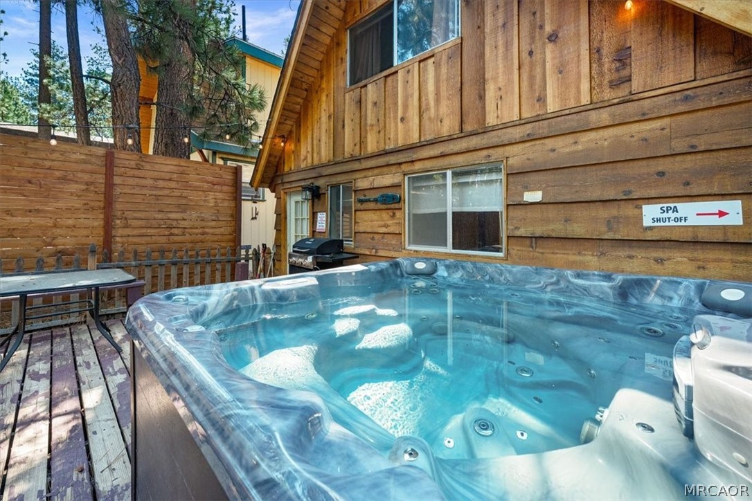 43050 Sunset Drive Property Photo 21