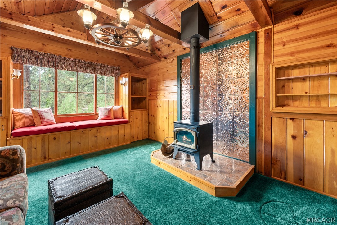 376 Pine Hill Drive Property Photo 14