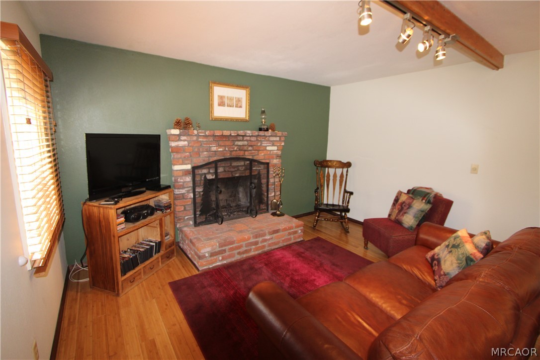 331 West North Shore Drive Property Photo 11