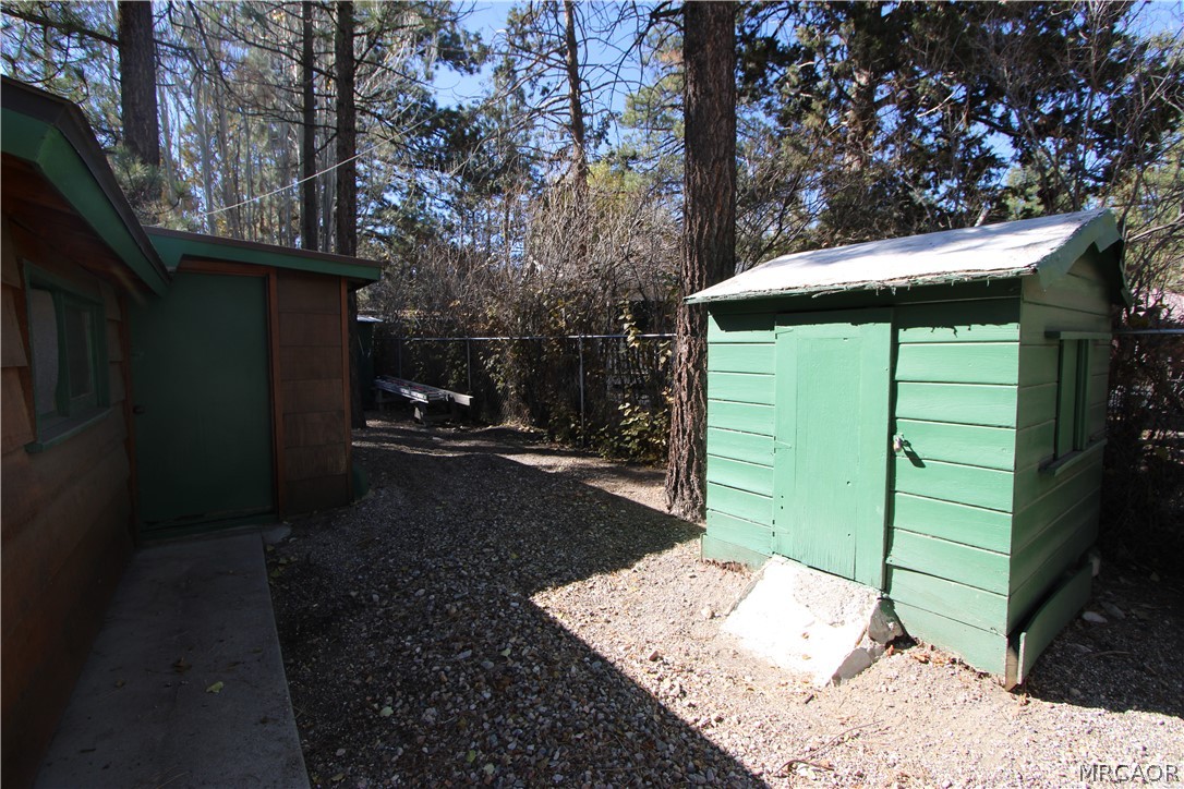 331 West North Shore Drive Property Photo 21