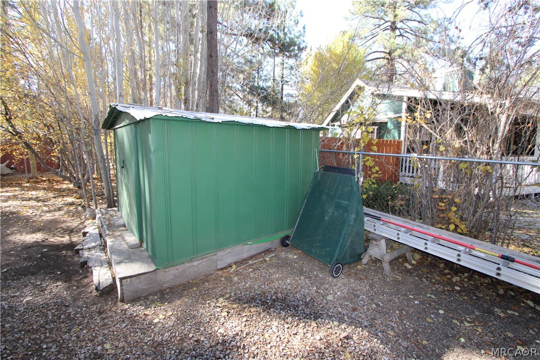 331 West North Shore Drive Property Photo 22