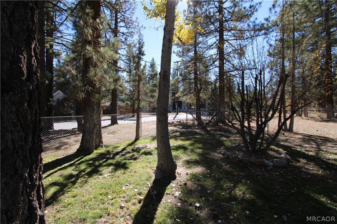 331 West North Shore Drive Property Photo 26