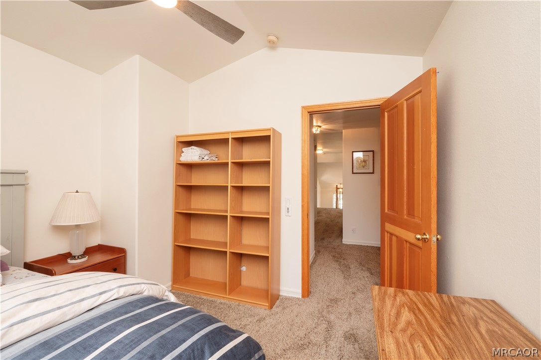 42419 Bear Loop Property Photo 54