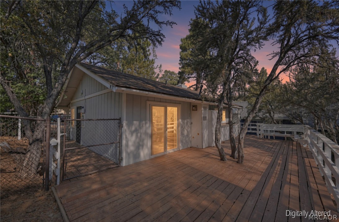 853 Los Angeles Avenue Property Photo 4
