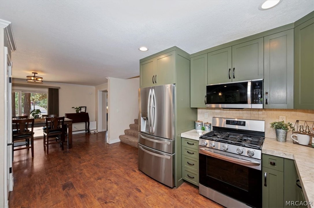 41725 Mockingbird Drive Property Photo 15