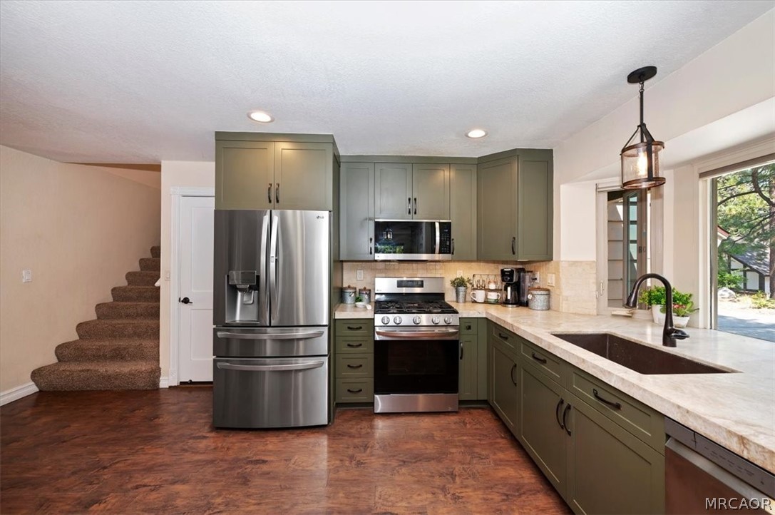 41725 Mockingbird Drive Property Photo 16