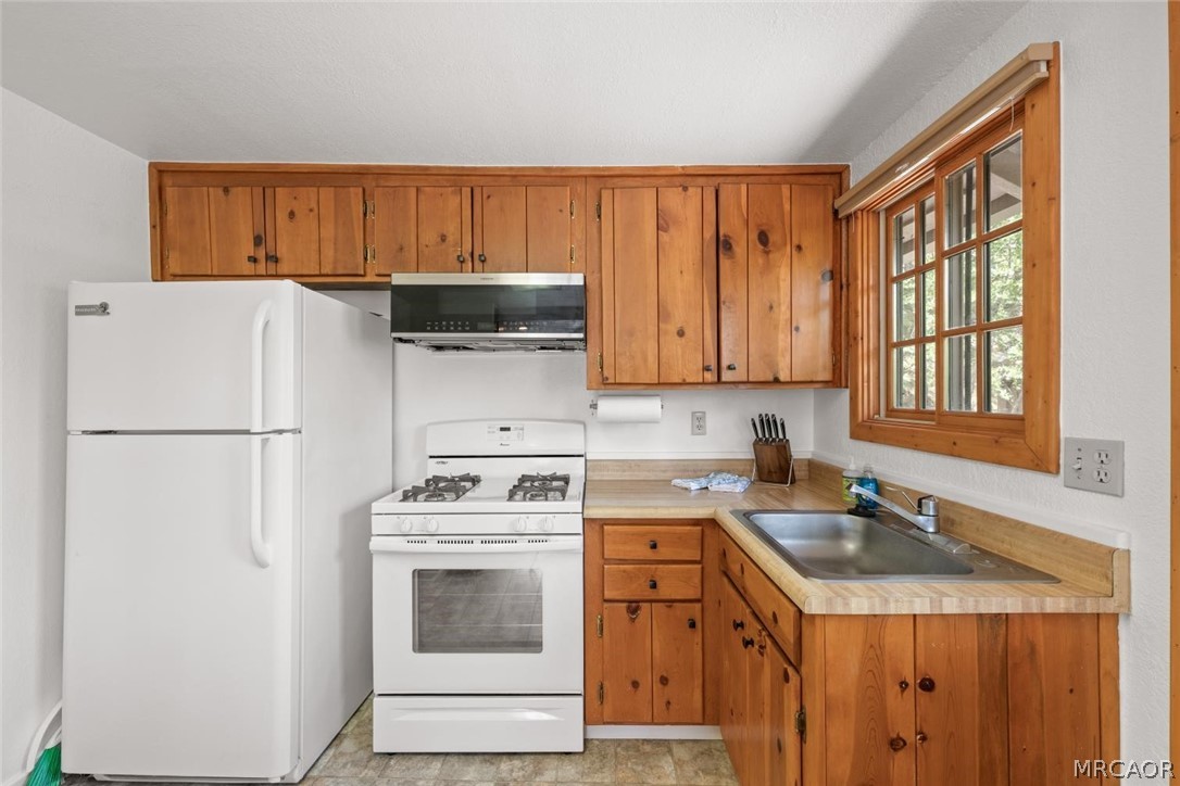 316 North Shore Drive Property Photo 5