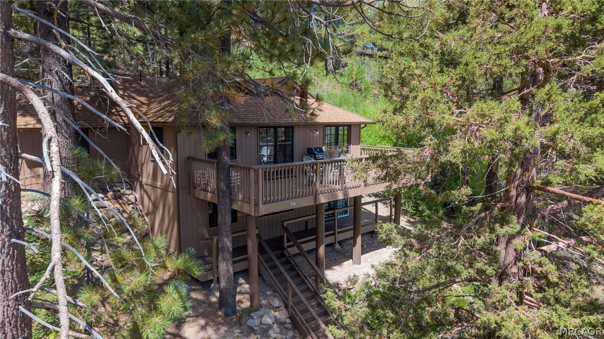 316 North Shore Drive Property Photo 13