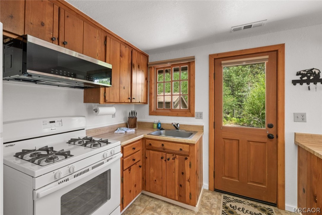 316 North Shore Drive Property Photo 15