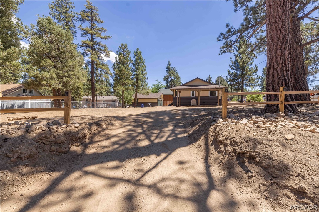 304 Greenspot Boulevard Property Photo 7