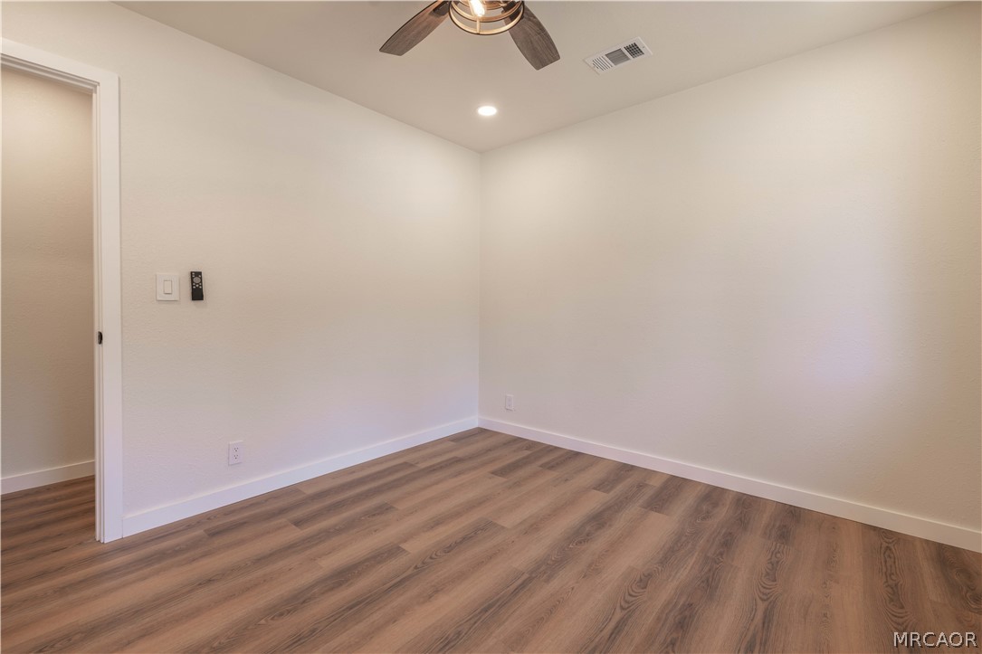 304 Greenspot Boulevard Property Photo 23