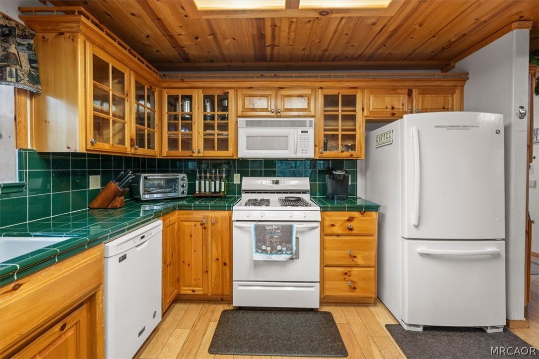 1354 Silverado Road Property Photo 10