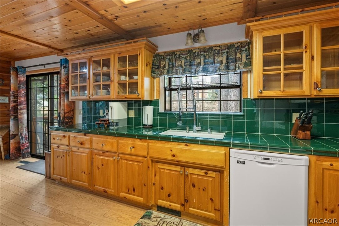 1354 Silverado Road Property Photo 11