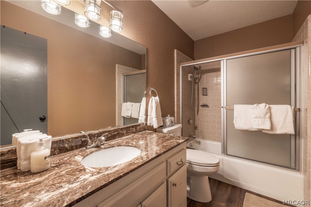 733 Summit Boulevard 2 Property Photo 22