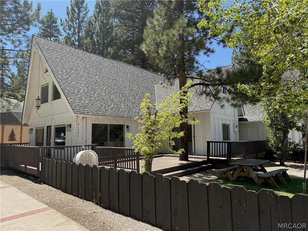 41665 Tanager Drive Property Photo 5
