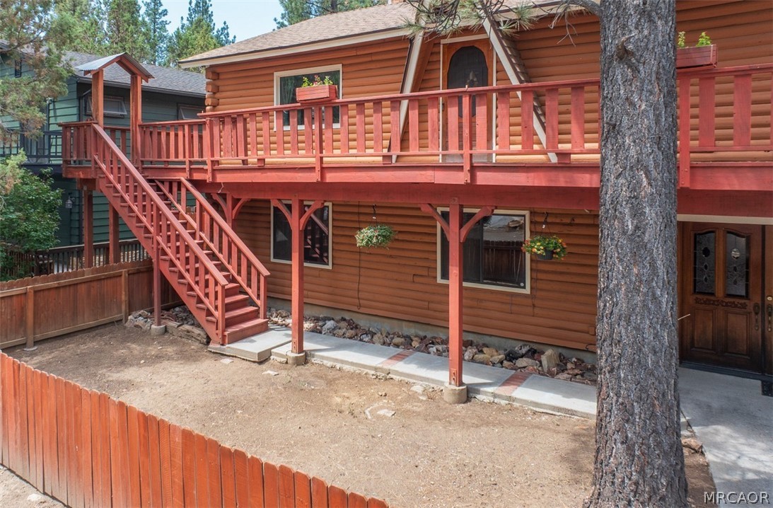 925 E Lane Property Photo 4