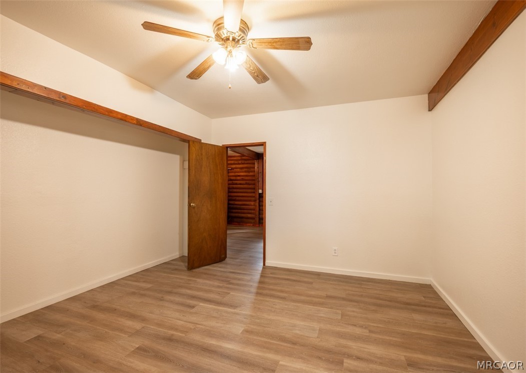 925 E Lane Property Photo 43