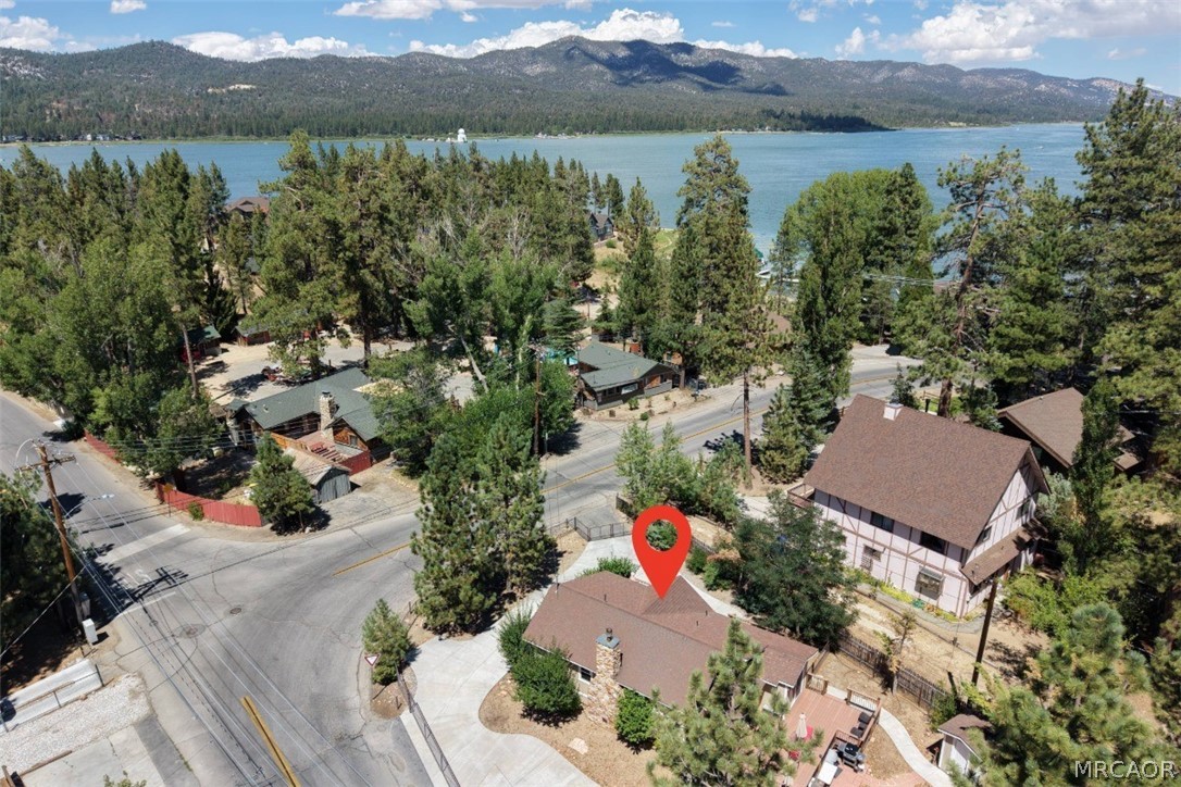40083 Lakeview Drive Property Photo 3