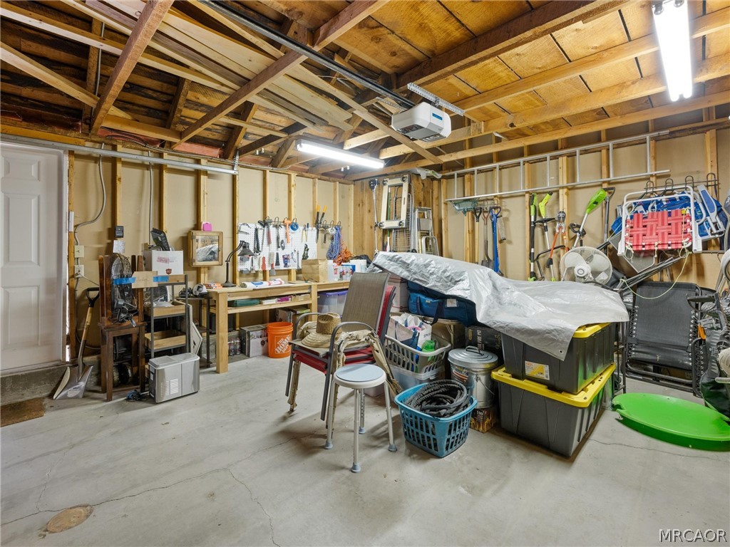 40083 Lakeview Drive Property Photo 41