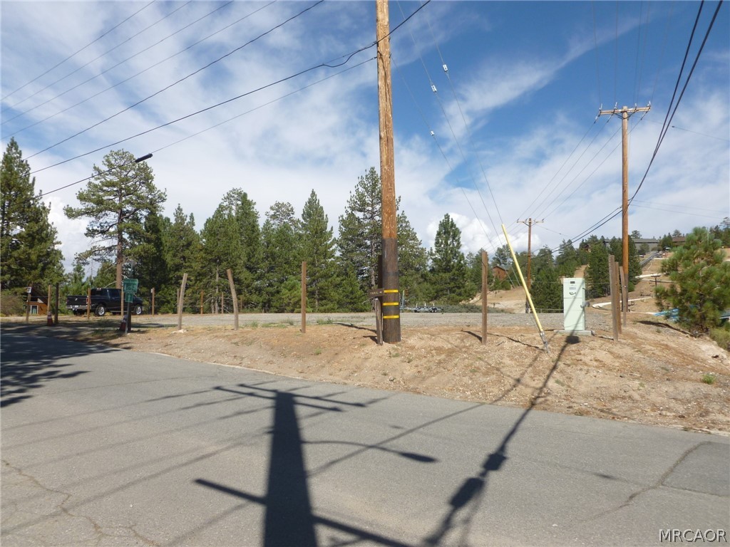 40318 Big Bear Boulevard Property Photo 2