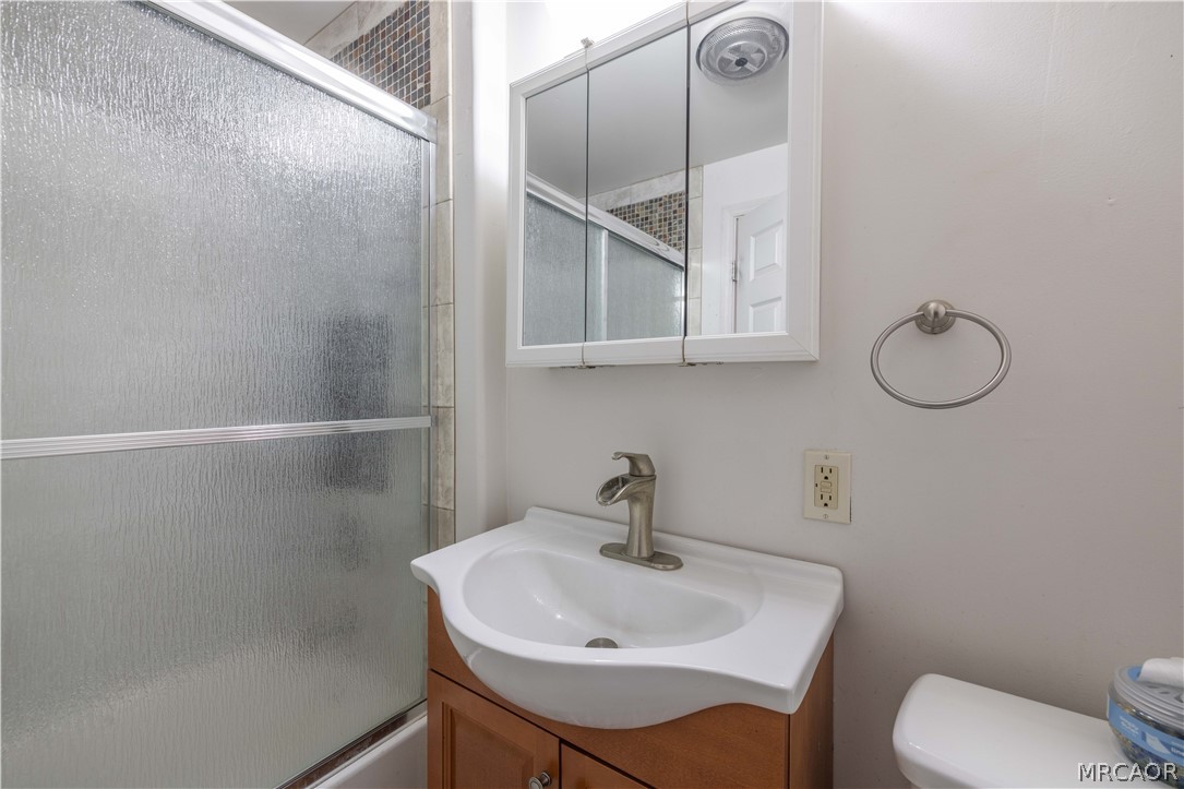 908 Spruce Lane Property Photo 14